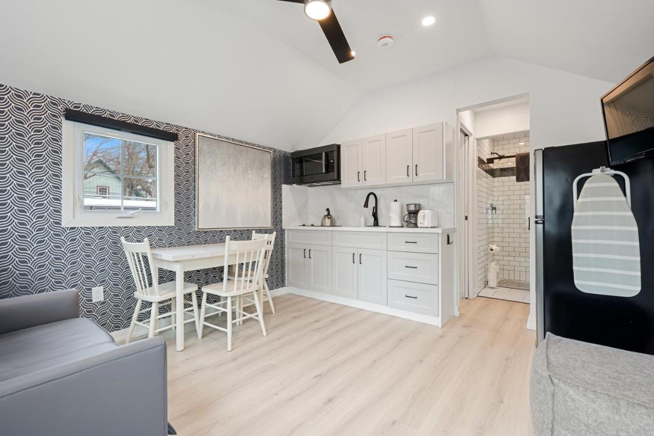 Luxe Lodges On Lake Erie Port Dover Luaran gambar